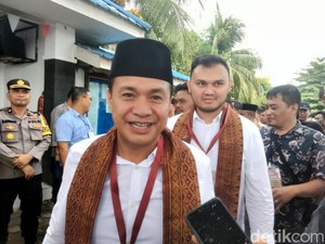 Berstatus Tersangka, Zahir Mendaftar Jadi Calon Bupati ke KPU Batu Bara