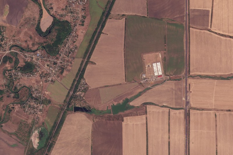 Citra satelit menunjukkan depot minyak, di tengah konflik yang sedang berlangsung antara Rusia dan Ukraina, di Astakhov di distrik Kamensky, Wilayah Rostov, Rusia, 27 Agustus 2024. Citra satelit menunjukkan depot minyak, di tengah konflik yang sedang berlangsung antara Rusia dan Ukraina, di Astakhov di distrik Kamensky, Wilayah Rostov, Rusia, 27 Agustus 2024. (2024 Planet Labs Inc./Handout via REUTERS)