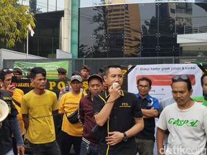 Massa Driver Taksi Online Ancam Akan Demo Lebih Besar