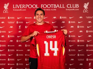 Liverpool Resmikan Transfer Federico Chiesa dari Juventus