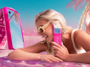 HMD Rilis HP Barbie Serba Pink yang Menggemaskan