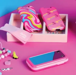 Potret Handphone Barbie, Harga Rp 2 Juta Tak Ada Internet