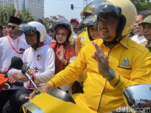 Naik Vespa Matik, Imam-Ririn Daftar Pilwalkot ke KPU Depok
