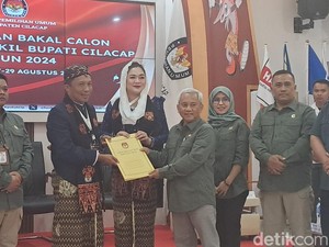Artis Vicky Shu Tumbang di Pilkada Cilacap