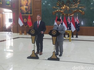 Prabowo Teken Pakta Pertahanan dengan Menhan Australia di Akmil Magelang