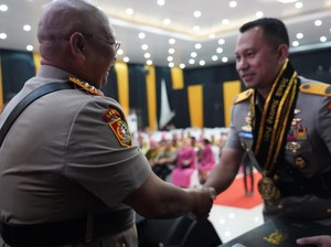 Orasi Ilmiah Tutup Pendidikan Sespimti dan Sespimpen Polri di Lembang