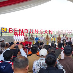 Proyek Bendungan Garapan PTPP Diresmikan Jokowi