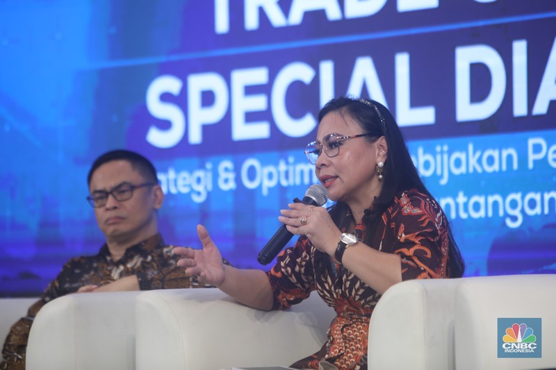 Menteri Perdagangan RI, Zulkifli Hasan menyampaikan pidato utama dalam acara Trade Corner Special Dialogue di Auditorium Gedung Kementerian Perdagangan, Jakarta, Kamis (29/8/2024). Menteri Perdagangan RI, Zulkifli Hasan menyampaikan pidato utama dalam acara Trade Corner Special Dialogue di Auditorium Gedung Kementerian Perdagangan, Jakarta, Kamis (29/8/2024). (CNBC Indonesia/Faisal Rahman)