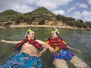 Menikmati Pantai Baron yang Indah dan Bikin Betah