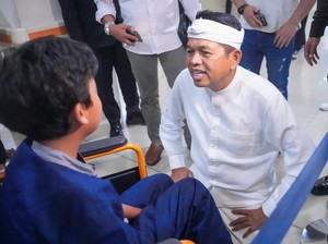 Pertemuan Dedi Mulyadi dengan Bocah Berkursi Roda Usai Tes Kesehatan