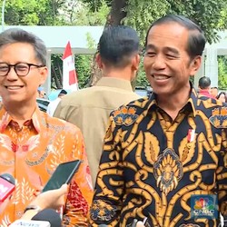Jokowi Bantah Jegal Anies Maju di Pilgub Jakarta dan Jabar