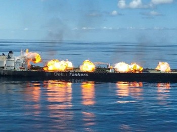 Perang Arab Makin Ngeri, Kapal Tanker Minyak Kena Hantam Rudal Iran