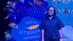 Berkah Gadis Kretel Viral, Ratih Kumala Jumpai Pembaca Muda