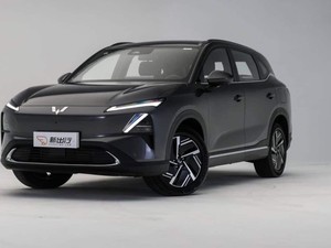 Wuling Kenalkan SUV Baru Bernama Starlight S, Harga Mulai Rp 200 Jutaan