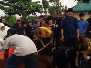 Kabar Duka dari Ayu Ting Ting