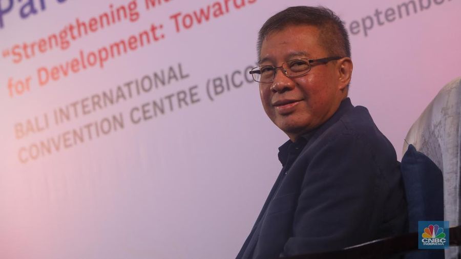 Deputi Bidang Politik, Hukum, Pertahanan dan Keamanan Kementerian PPN/Bappenas, Bogat Widyatmoko saat sesi wawancara di Bali International Convention Center (BICC), Nusa Dua, Bali, Sabtu (31/8/2024). (CNBC Indonesia/Faisal Rahman)