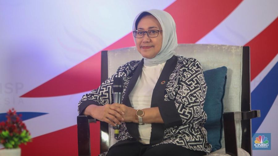 Deputi Bidang Kemaritiman dan Sumber Daya Alam Kementerian Kementerian PPN/Bapenas, Vivi Yulaswati saat sesi wawancara di Bali International Convention Center, Nusa Dua, Bali, Minggu (1/9/2024). (CNBC Indonesia/Faisal Rahman)