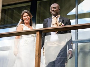 Dukun AS Nikahi Putri Norwegia, Tuai Kontroversi