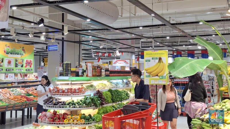 Transmart Full  Day Sale di Mall Kokas. (CNBC Indonnesia/Khoirul Anam)