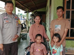 Cerita Aisyah Kehilangan Kursi Roda hingga Demam, Kini Dapat Kursi Roda Baru