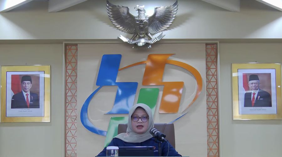 Deputi Bidang Distribusi dan Jasa BPS, Pudji Ismartini menyampaikan berita resmi statistik pada Senin (2/9/2024). (Tangkapan Layar Youtube BPS Statistics)
