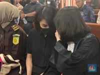 Serba Hitam, Helena Lim Siap Dengar Pembuktian Saksi JPU