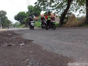 Orasi Wahyu Tjiptaningsih Soal Jalan Rusak 70%, Direspons DPUTR Cirebon