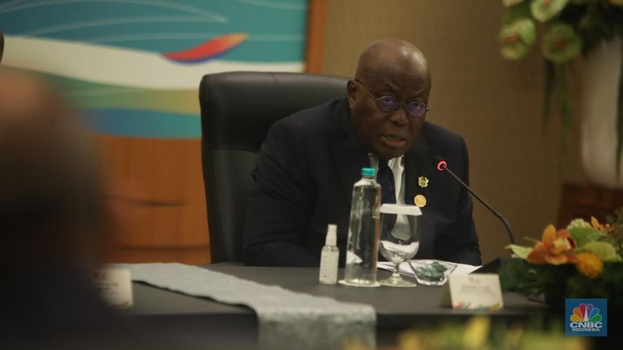 Presiden Ghana,  Nana Akufo-Addo saat melakukan pertemuan bilateral dalam acara High-Level Forum on Multi-Stakeholder Partnerships (HLF-MSP) 2024 dan Indonesia-Africa Forum II di Hotel Mulia, Nusa Dua, Bali, Senin (2/9/2024). (CNBC Indonesia/Faisal Rahman)