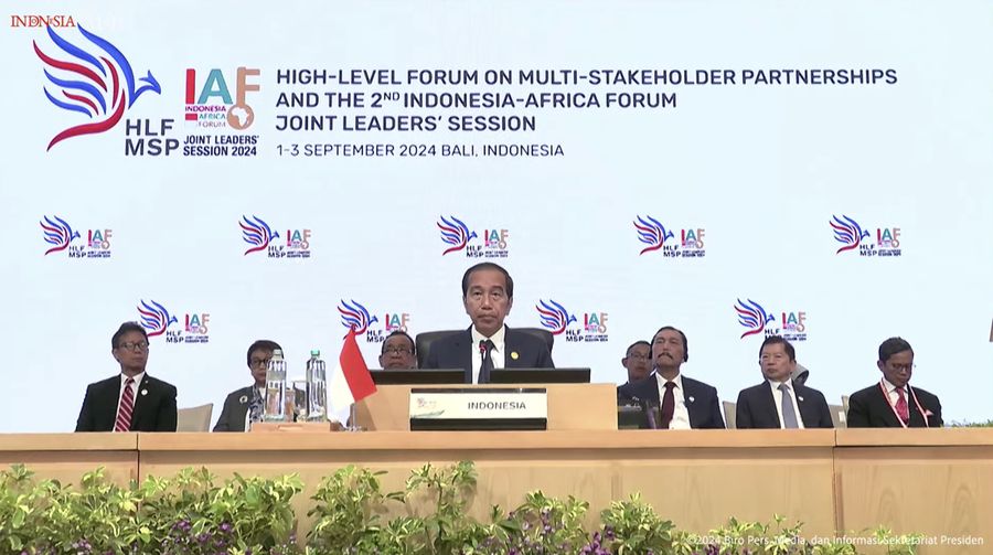 Presiden Joko Widodo memberikan sambutan dalam acara pembukaan Multi Stakeholder Partnership (HLF-MSP) 2024 dan Forum Indonesia-Africa (IAF) ke-2. (Tangkapan Layar Youtube Sekretariat Presiden)