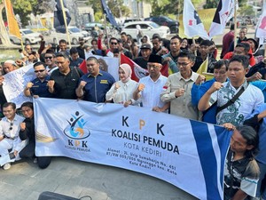 Tolak Politik Dinasti, Pemuda di Kota Kediri Dukung Vinanda-Gus Qowim