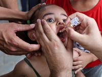 Potret Vaksinasi Polio untuk Anak-Anak di Gaza