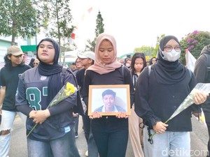 Jabar Hari Ini: Duka Menyelimuti Kampus Unper Tasikmalaya