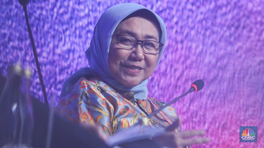 Deputi Bidang Kemaritiman dan Sumber Daya Alam Kementerian Kementerian PPN/Bapenas, Vivi Yulaswati saat sesi panel diskusi dalam acara High-Level Forum on Multi-Stakeholder Partnerships (HLF-MSP) 2024 di Bali International Convention Center (BICC), Nusa Dua, Bali, Selasa (3/9/2024). (CNBC Indonesia/Faisal Rahman)