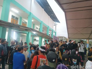 Tak Terima Penilaian Dewan Juri, Peresean Bupati Cup Lombok Tengah Ricuh