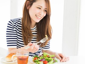 Hati-hati! 3 Kesalahan Sarapan Ini Memicu Penuaan Dini