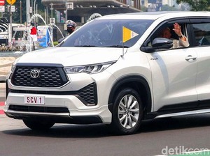 Luhut Ungkap Paus Fransiskus yang Minta Tak Nginap Hotel-Tumpangi Mobil Sipil