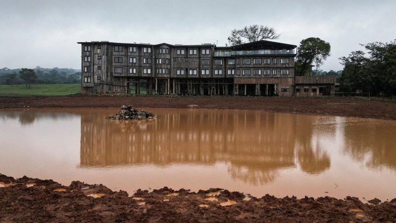 Treetops Hotel di Taman Nasional Aberdare, Nyeri, Kenya, tempat Ratu Elizabeth saat masih muda menginap saat naik takhta sebagai Ratu Inggris pada tahun 1952. (REUTERS/Monicah Mwangi)