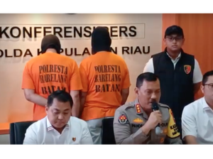 2 Pelaku Hipnotis Ditangkap Polisi, Tipu Lansia di Kepri Ratusan Juta