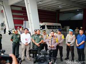 Kapolri Sebut Misa Paus Fransiskus di GBK Besok Disertai Body Checking