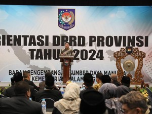 Plt Sekjen Kemendagri Ingatkan Anggota DPRD Provinsi 5 Visi Indonesia Emas