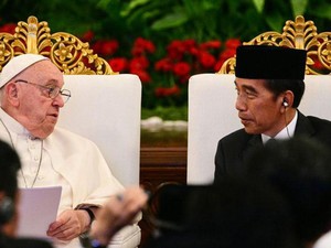 Paus Puji Warga RI Masih Mau Punya Anak, Bisa Jadi Contoh Negara Lain