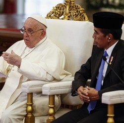 Jokowi Ungkap Paus Fransiskus Kaget Sekali Rakyat RI Punya 3-4 Anak