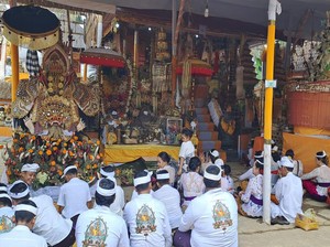 Melihat Upacara Ngenteg Linggih di Desa Nyanglan, Digelar 66 Tahun Lalu