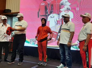 Pj Gubernur Safrizal Luncurkan Jersey Atlet Aceh untuk Ikut PON XXI