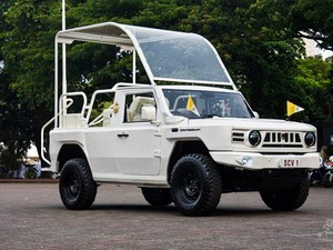 Paus Fransiskus Naik Popemobile Buatan Pindad, Ini Sederet Ubahannya
