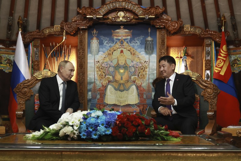 MONGOLIA-RUSSIA/PUTIN Russian President Vladimir Putin and Mongolian President Ukhnaagiin Khurelsukh attend an official welcoming ceremony in Ulaanbaatar, Mongolia September 3, 2024. Sputnik/Vyacheslav Prokofyev/Pool via REUTERS ATTENTION EDITORS - THIS IMAGE WAS PROVIDED BY A THIRD PARTY.