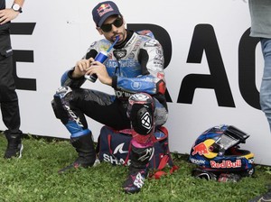 MotoGP Mandalika: Miguel Oliveira Girang Tiba di Indonesia!