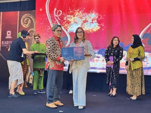 Humas Pegadaian Raih Penghargaan Kartini Sahabat Humas Indonesia