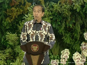 Jokowi Terbitkan Keppres Pemberhentian Risma, Tunjuk Muhadjir Jadi Plt Mensos