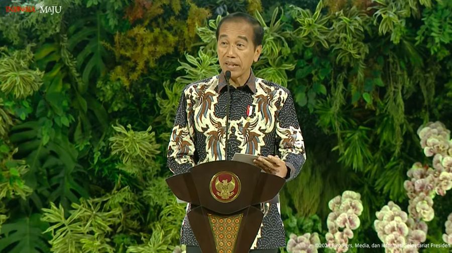 Presiden Joko Widodo memberikan sambutan dalam Indonesia International Sustainability Forum, Jakarta, Kamis (5/9/2024). (Tangkapan Layar Youtube Sekretariat Presiden)